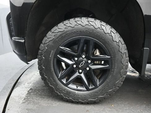 Used 2019 Chevrolet Silverado 1500 Custom Trail Boss w/ Custom Convenience Package AWD/4WD image 47