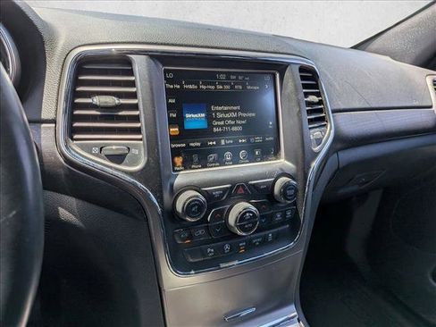 Used 2017 Jeep Grand Cherokee Altitude AWD/4WD image 13