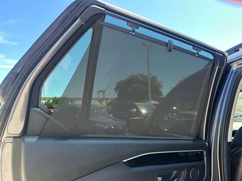 Used 2024 Honda Pilot Touring image 18