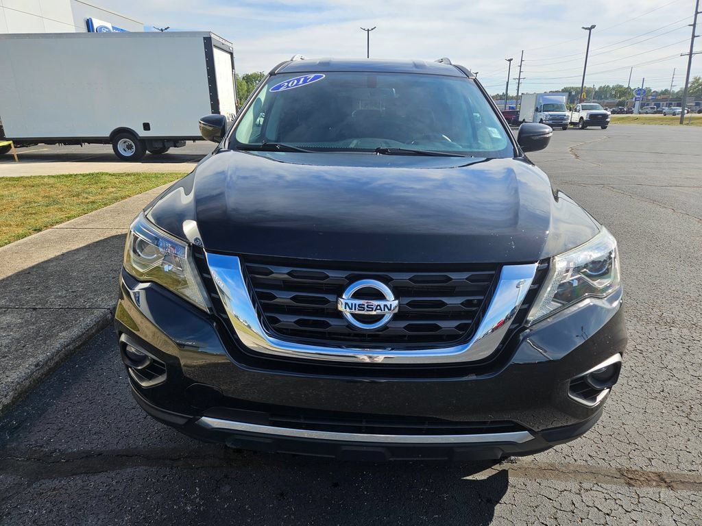 Used 2017 Nissan Pathfinder SV w/ SV Tech Package AWD/4WD image 3