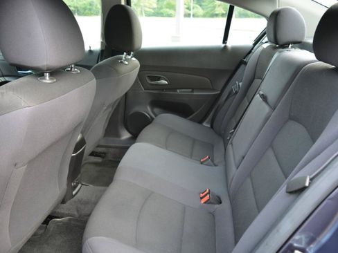 Used 2013 Chevrolet Cruze LT FWD image 12