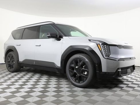 New 2026 Kia EV9 Land w/ Nightfall Edition Package image 3