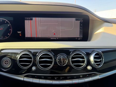 Used 2020 Mercedes-Benz S 560 Sedan image 14