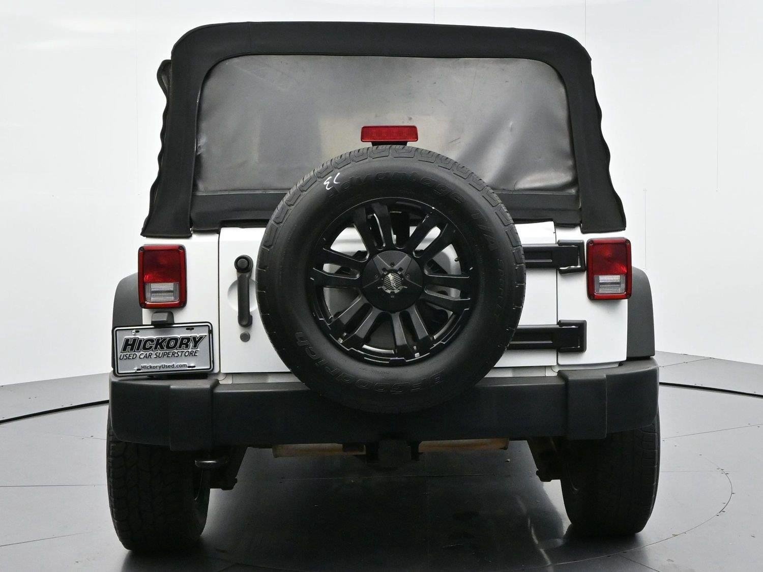 Used 2015 Jeep Wrangler Unlimited Sport w/ Quick Order Package 24S AWD/4WD image 6