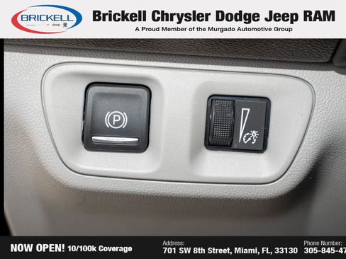 Used 2018 GMC Acadia SLT image 30