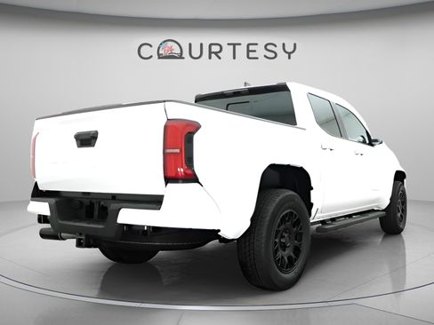 Certified 2024 Toyota Tacoma SR5 w/ SR5 Upgrade Package image 19