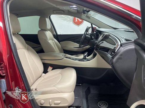 Used 2019 Buick Envision Essence AWD/4WD image 23