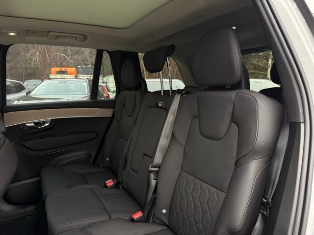 New 2026 Volvo XC90 T8 Plus w/ Protection Package Premier AWD/4WD image 27