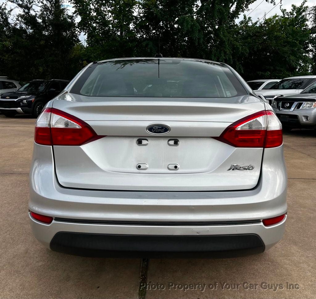 Used 2016 Ford Fiesta S FWD image 5