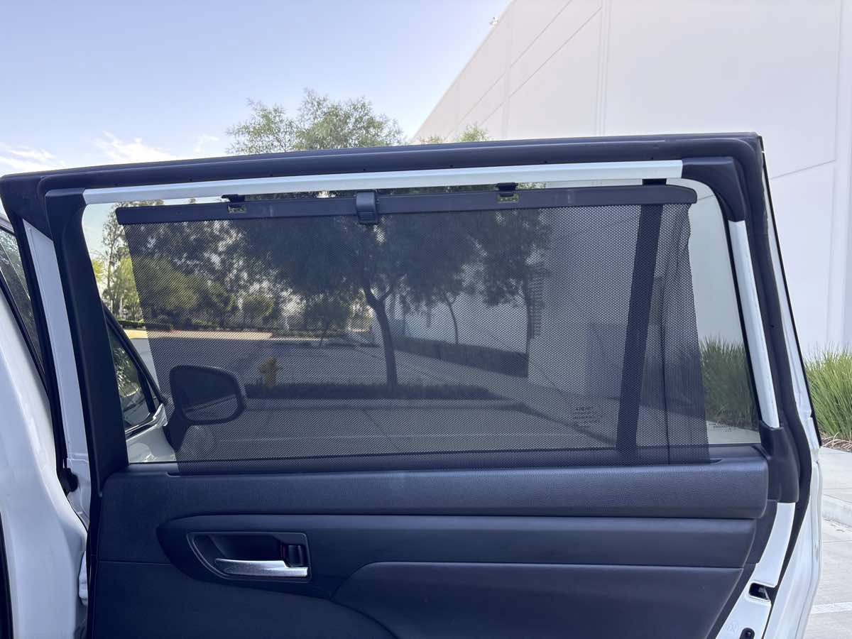 Used 2020 Toyota Highlander XLE FWD image 14