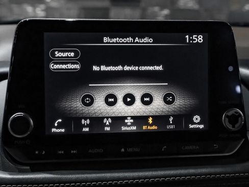 Used 2022 Nissan Rogue SV FWD image 26