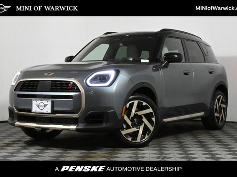 Used 2025 MINI Cooper Countryman S w/ Comfort Package Max image 1