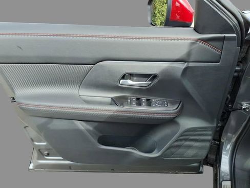 New 2026 Nissan Kicks SR AWD/4WD image 16