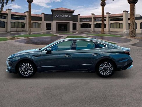 New 2025 Hyundai Sonata Limited image 3