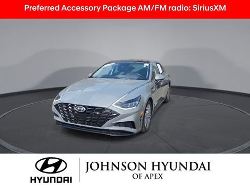Used 2021 Hyundai Sonata SEL w/ Convenience Package image 3