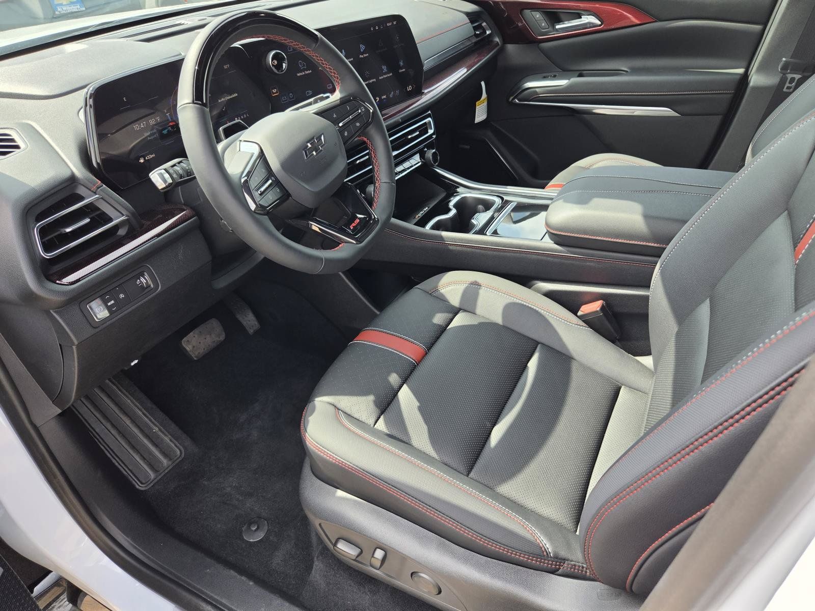 New 2026 Chevrolet Traverse RS FWD image 14