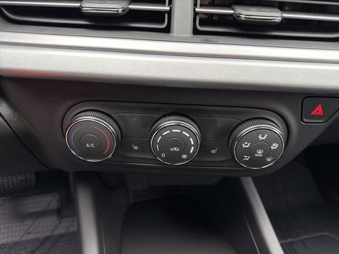 New 2026 Chevrolet Trax RS image 22