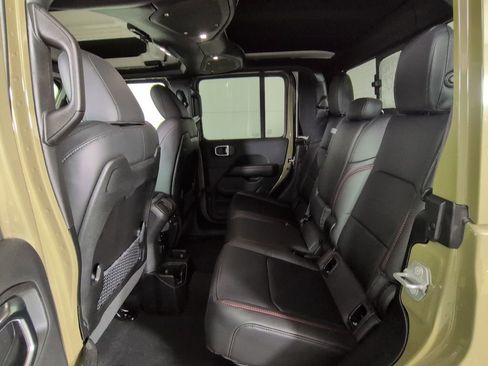 New 2026 Jeep Gladiator Rubicon AWD/4WD image 21