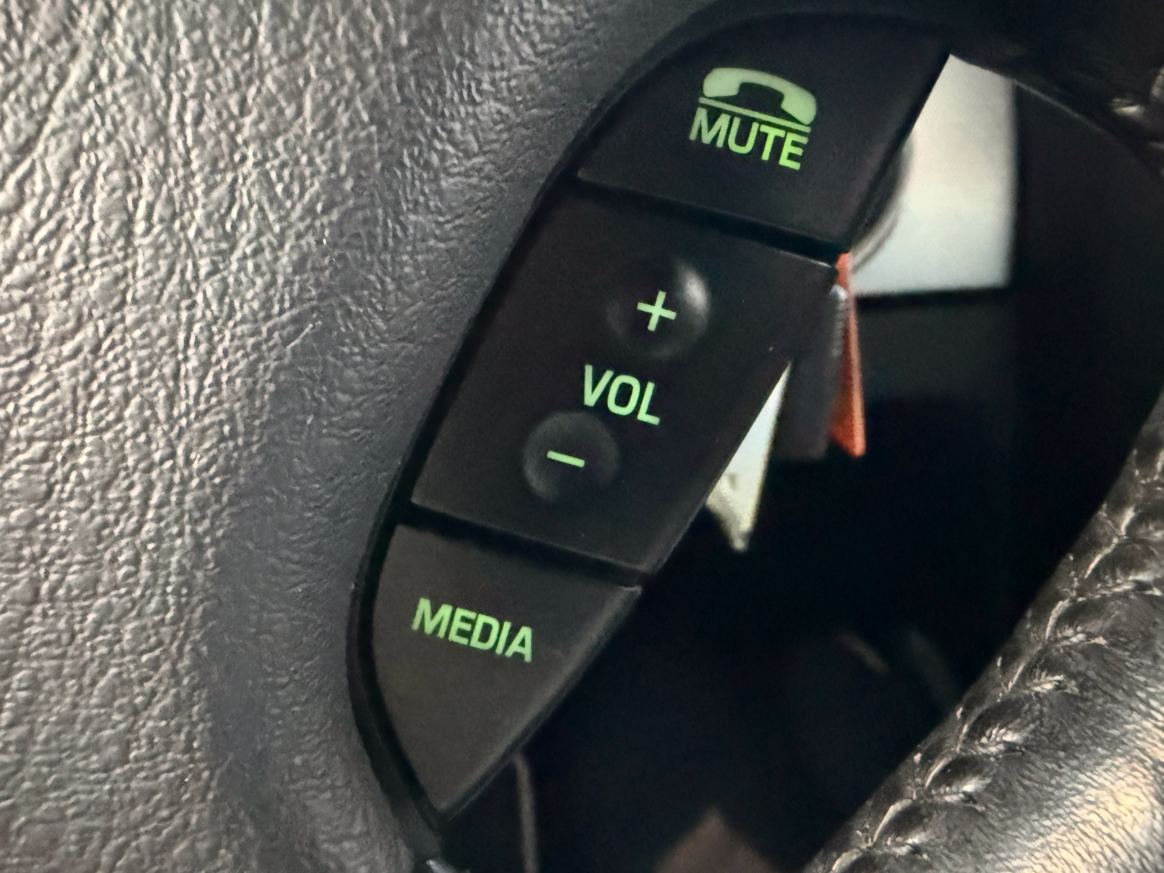 Used 2005 Ford Thunderbird RWD image 11