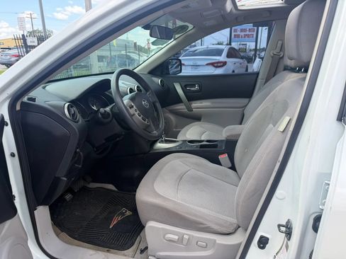 Used 2012 Nissan Rogue SV w/ Premium Pkg FWD image 8