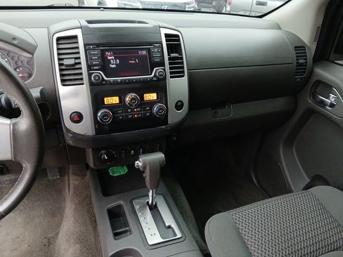 Used 2017 Nissan Frontier SV w/ SV Value Truck Package image 19