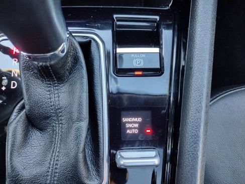 Used 2023 Jeep Compass Limited w/ Sun and Sound Group image 15