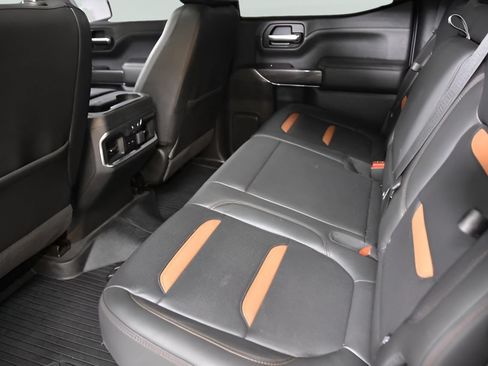 Used 2020 GMC Sierra 1500 AT4 w/ AT4 Premium Package AWD/4WD image 36