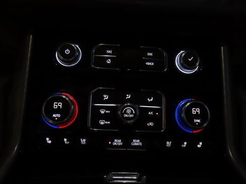 Used 2021 GMC Yukon XL Denali w/ Denali Ultimate Package image 33