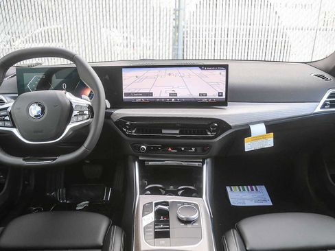 New 2026 BMW 330i Sedan image 9