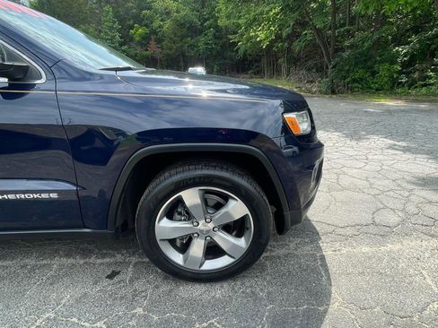 Used 2014 Jeep Grand Cherokee Limited w/ Luxury Group II AWD/4WD image 12
