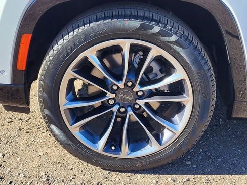 Used 2024 Jeep Wagoneer Series III w/ Premium Group I image 10