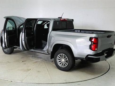 New 2025 Chevrolet Colorado LT w/ LT Convenience Package image 11
