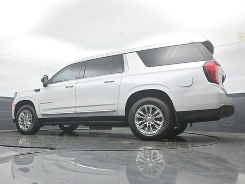 Used 2024 GMC Yukon XL SLT w/ SLT Luxury Package AWD/4WD image 48