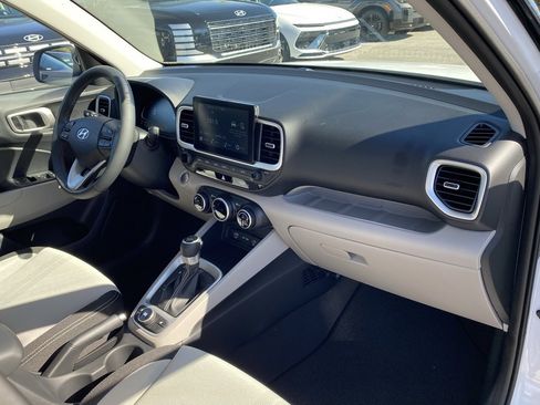 New 2026 Hyundai Venue SEL image 29