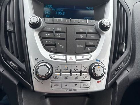 Used 2015 Chevrolet Equinox LS image 17