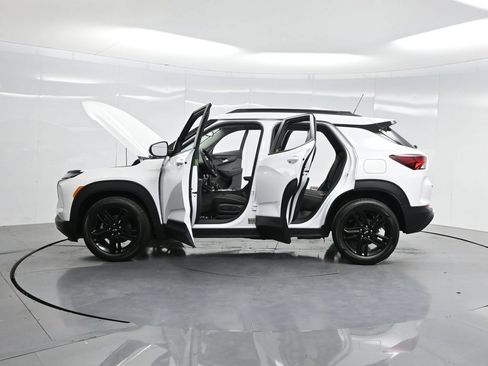 New 2026 Chevrolet TrailBlazer LT w/ Convenience Package FWD image 60