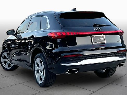Used 2025 Audi Q5 Premium Plus w/ Premium Plus AWD/4WD image 12
