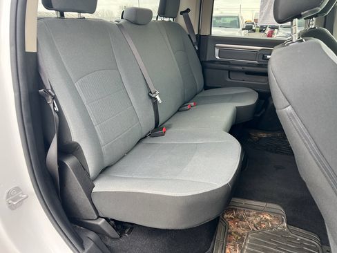 Used 2021 RAM 1500 Classic SLT AWD/4WD image 19