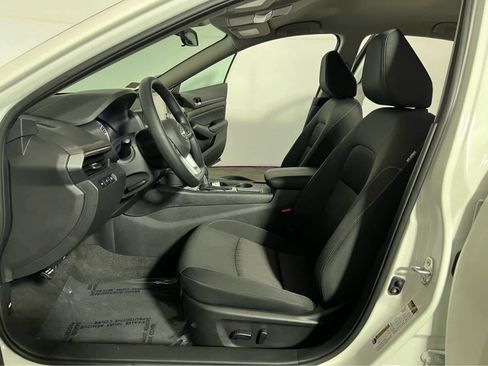 Certified 2025 Nissan Altima 2.5 SV image 19