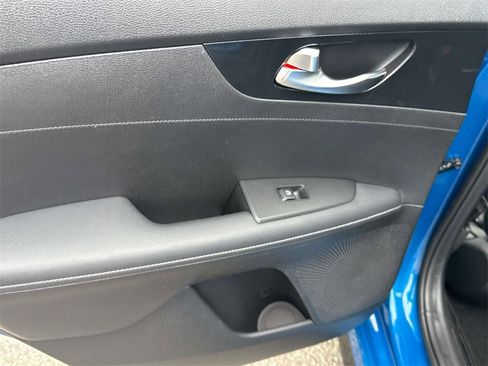 Used 2023 Kia Forte GT-Line image 28