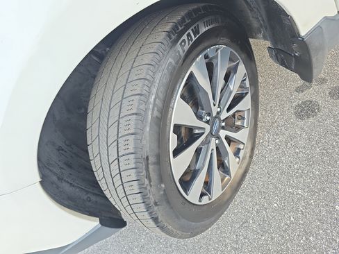 Used 2017 Subaru Outback 2.5i Limited w/ Popular Package #5 image 31