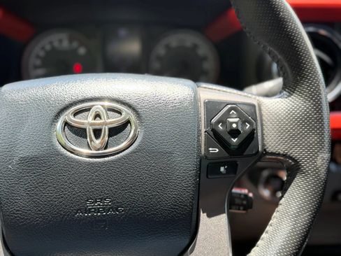Used 2017 Toyota Tacoma TRD Sport w/ Tow Package RWD image 41