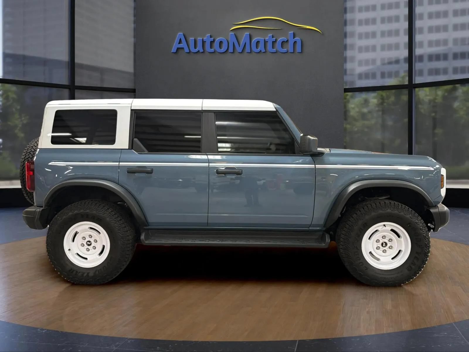 Used 2025 Ford Bronco Heritage Edition AWD/4WD image 13