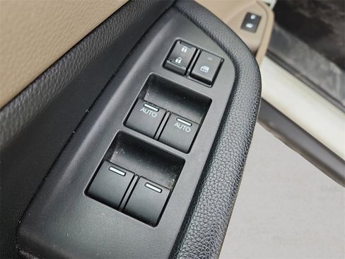 Used 2018 Honda Pilot EX-L image 25