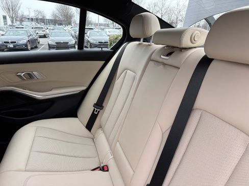 Certified 2023 BMW 330i Sedan w/ Premium Package image 32