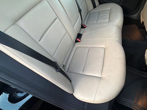 Used 2013 Mercedes-Benz E 350 E 350 Sedan 4D image 18