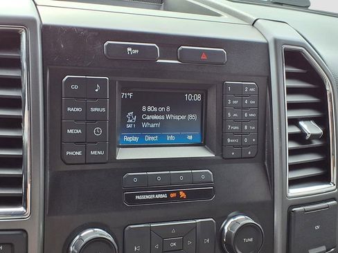 Used 2016 Ford F150 XLT image 9