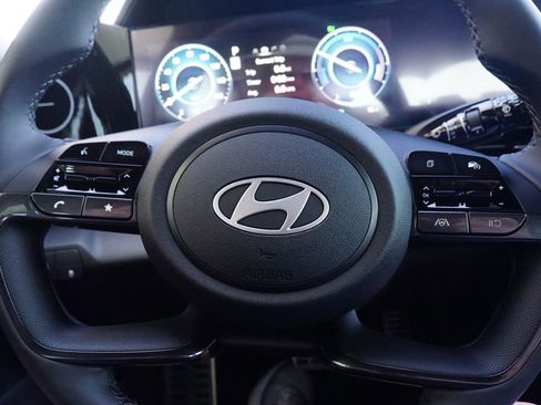 New 2025 Hyundai Elantra SEL image 14