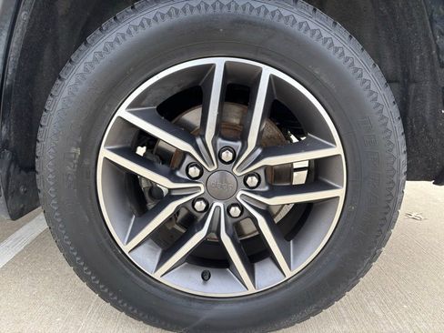 Used 2020 Jeep Grand Cherokee Limited image 10