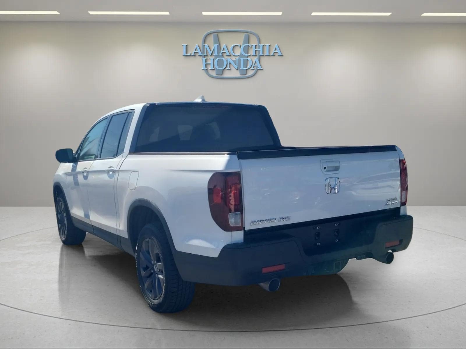 Used 2023 Honda Ridgeline Sport image 3